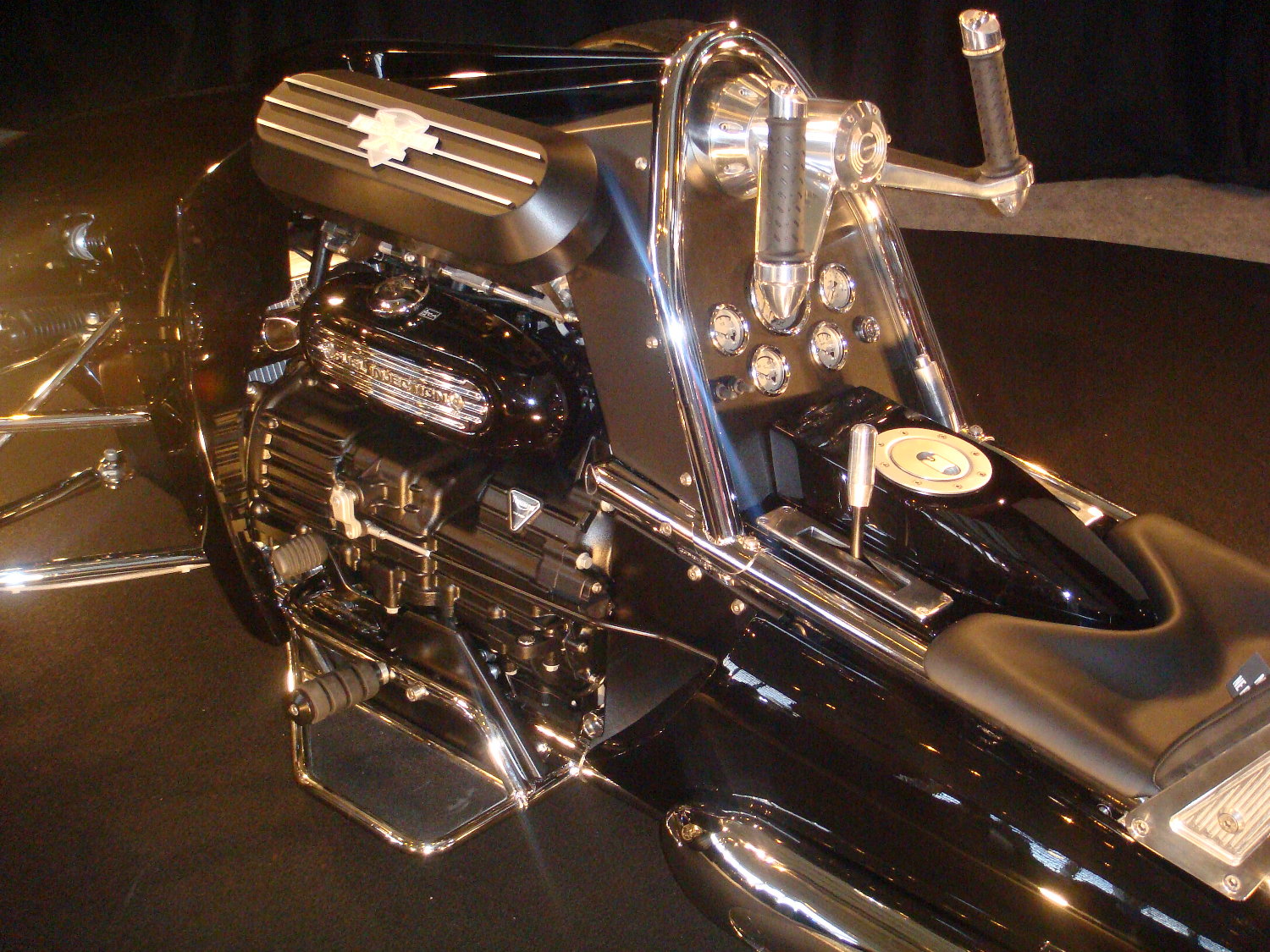 10 MOTEUR ROCKET 3.JPG