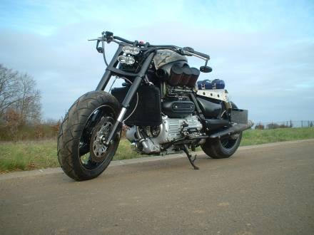 triump_rocket_02.jpg