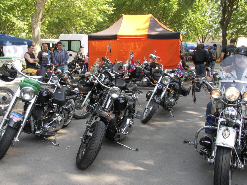 Motos en vrac.JPG