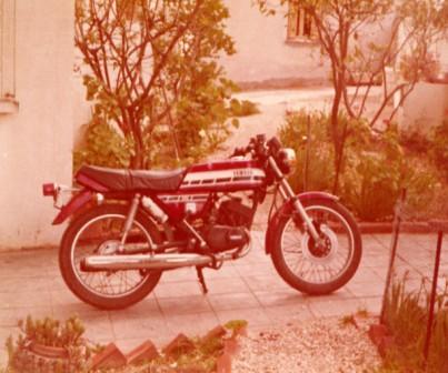 YAM125RDX 3comp.JPG