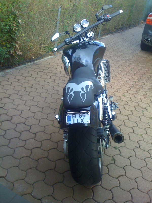 Picture002.jpg