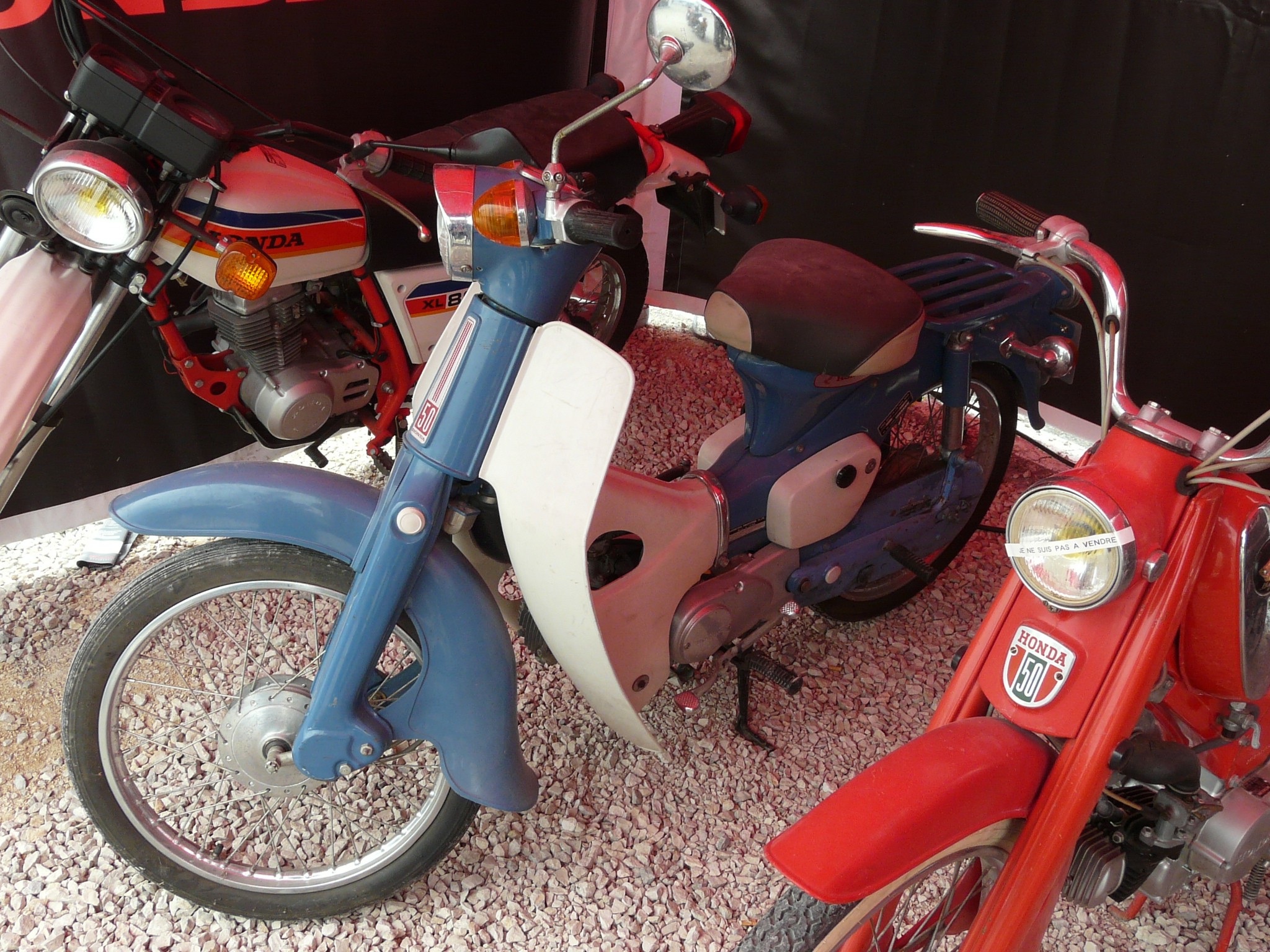 Honda C50.jpg