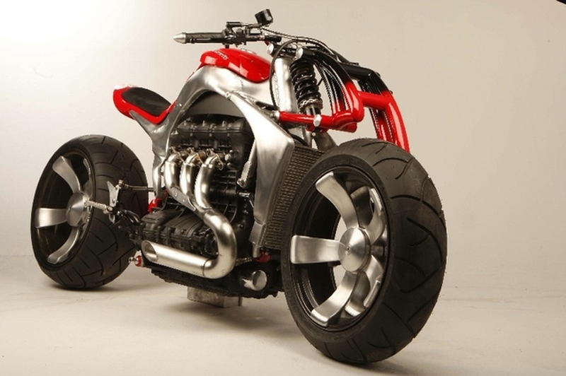 Triumph_Rockket_III_Allmond.jpg