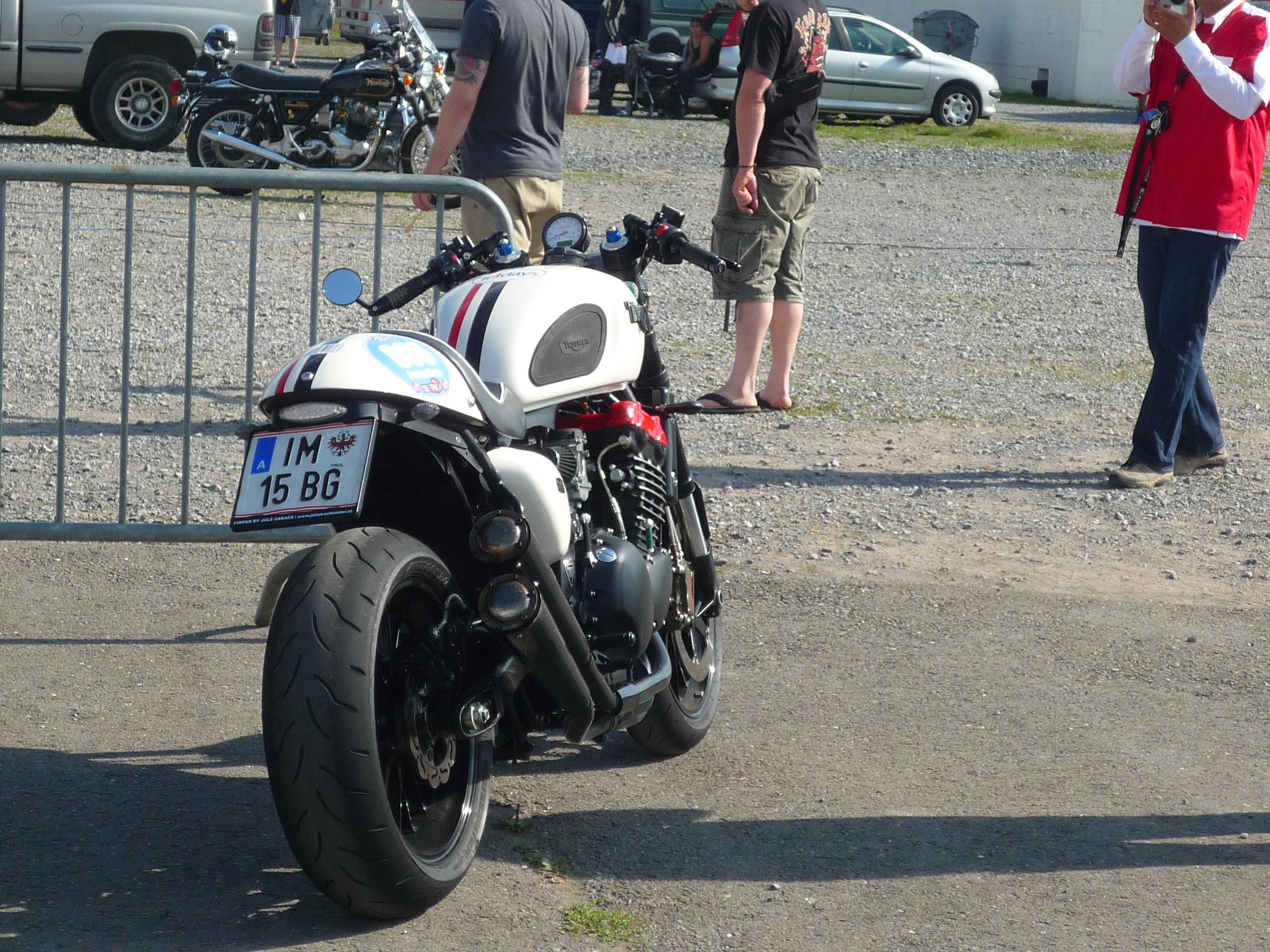 P1040253b.JPG