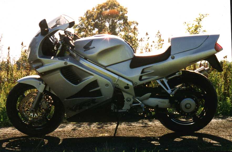 Honda VFR.jpg
