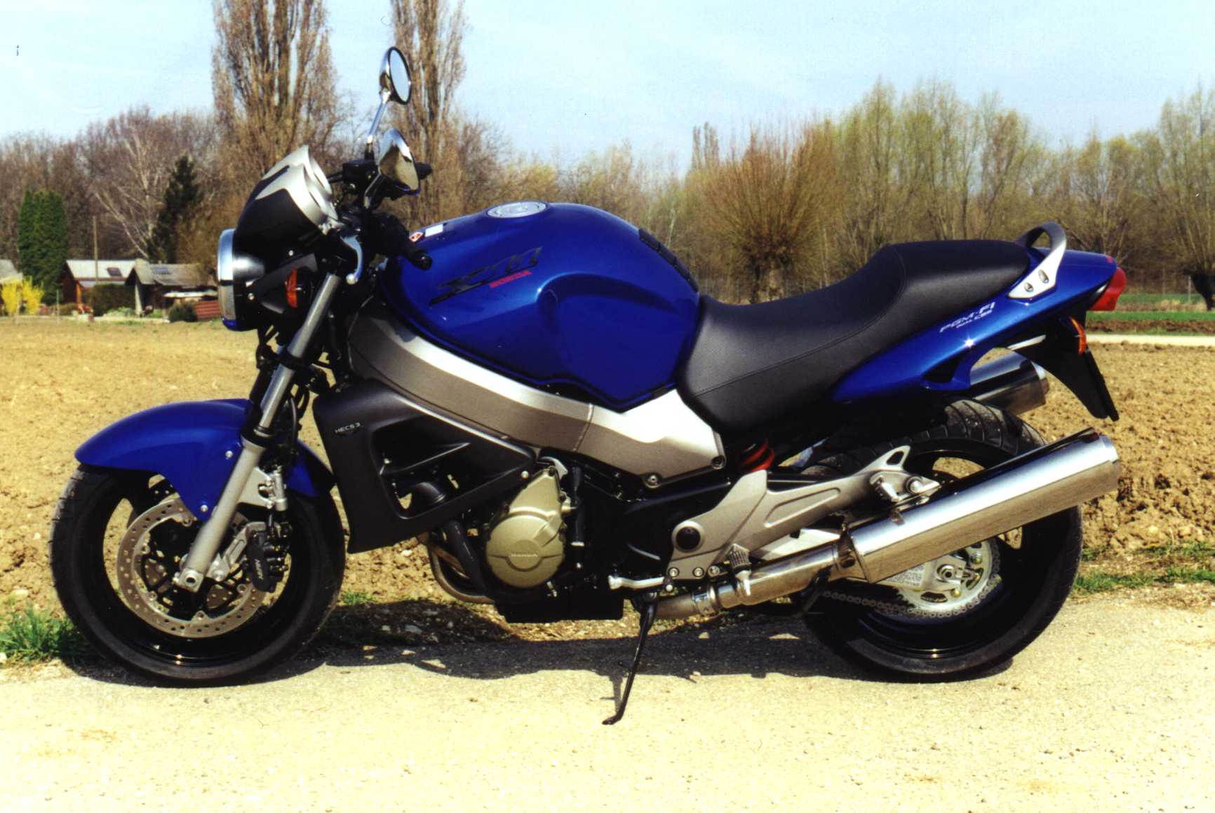 Honda X11.jpg