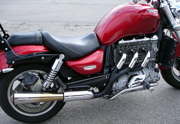 triumph_rocket_3_three_muffler_system.jpg
