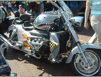 moto requin.jpg