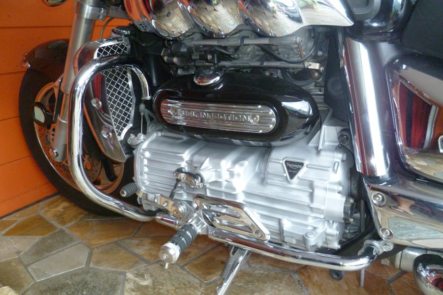 moteur repeint 1.jpg