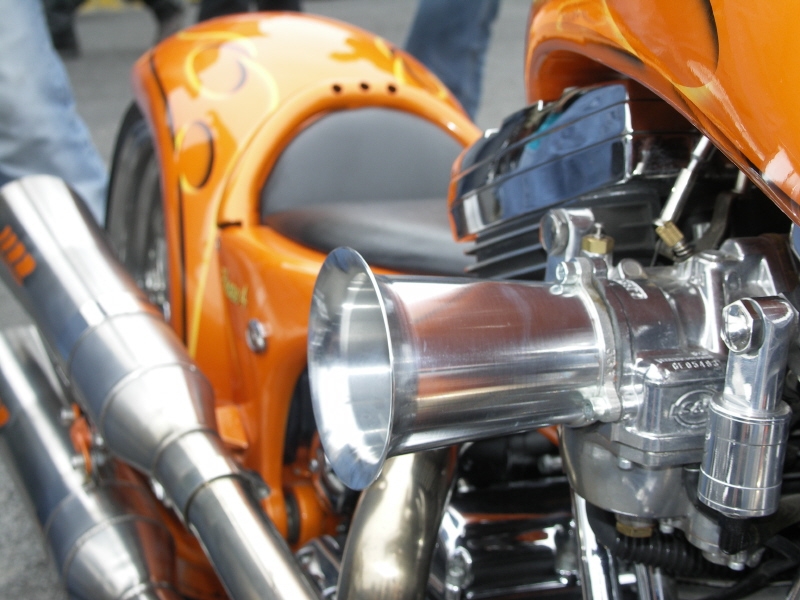 motojaune2.JPG