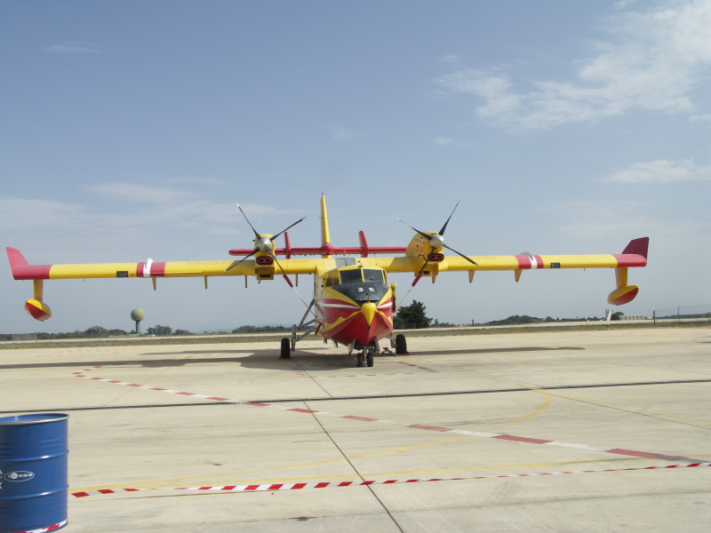 05canadair.JPG
