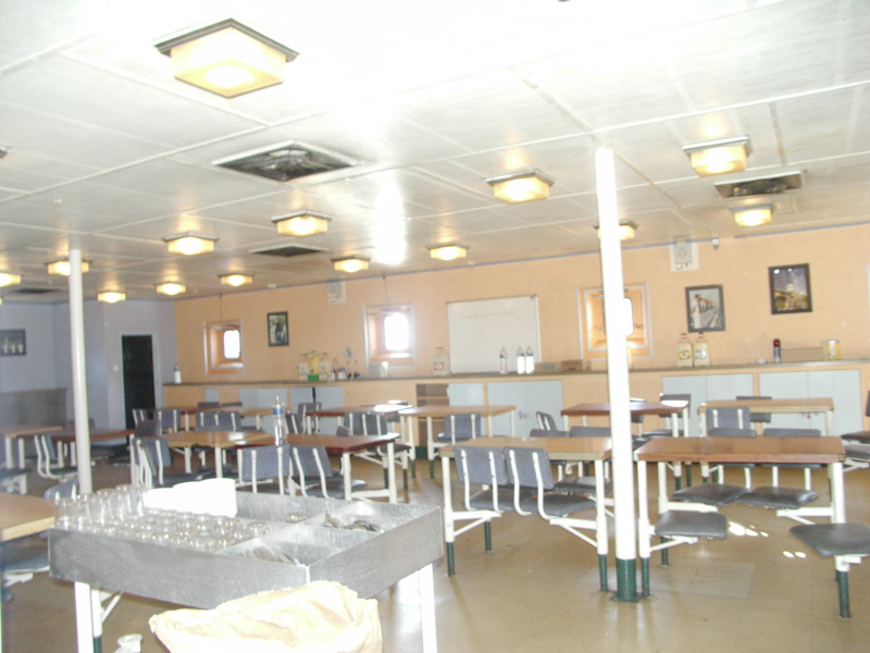 A couloir8 cantine.JPG