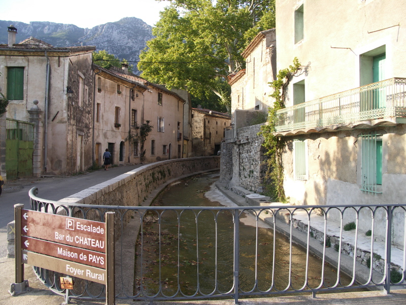 Ruisseau amont.JPG