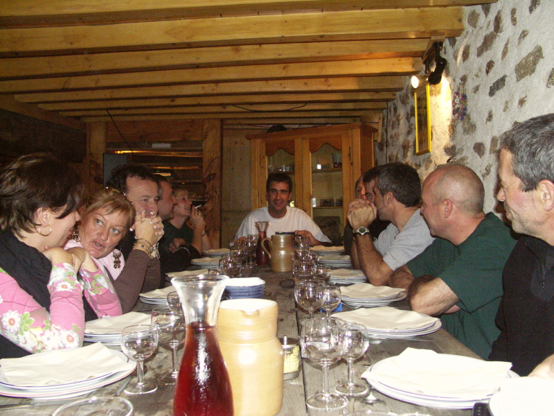 les locaux 15 repas.JPG