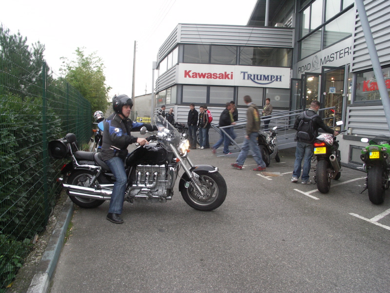 09.JPG