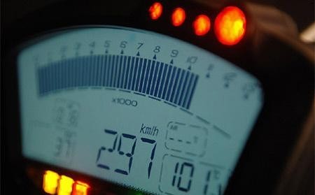 ducati1098tableauoj2.jpg
