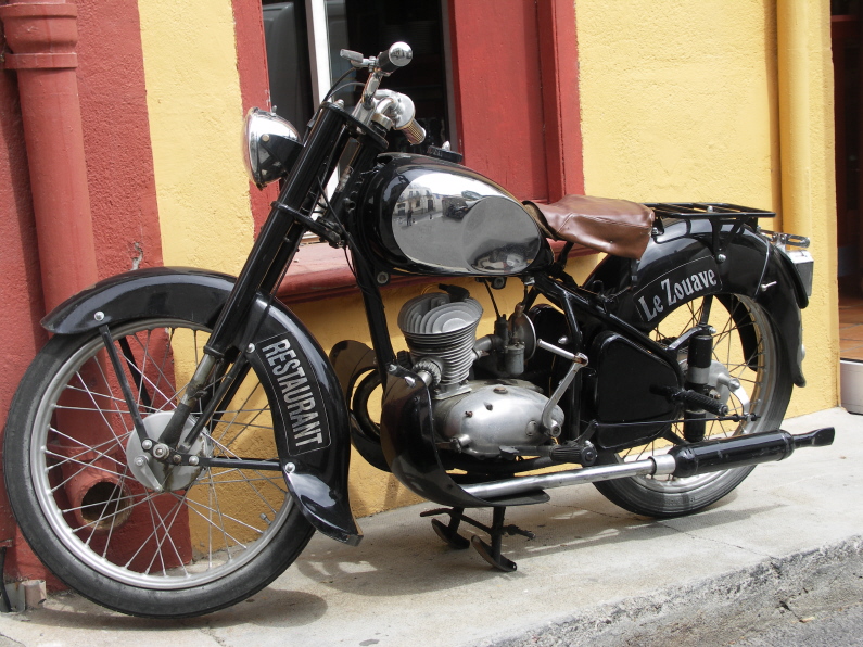 Collioure moto.JPG