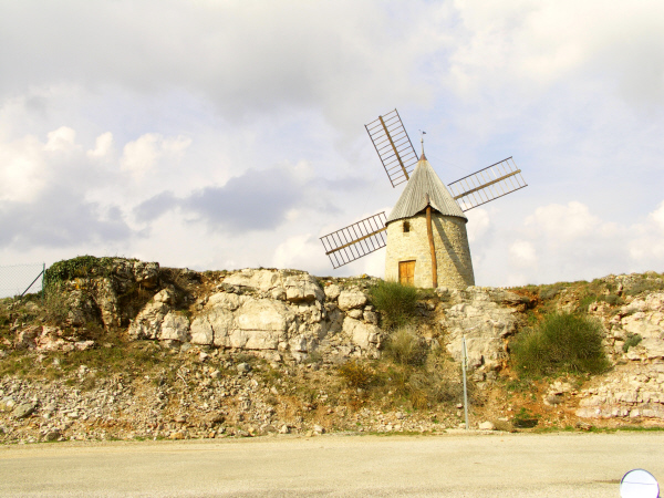 Moulin600x450.jpg
