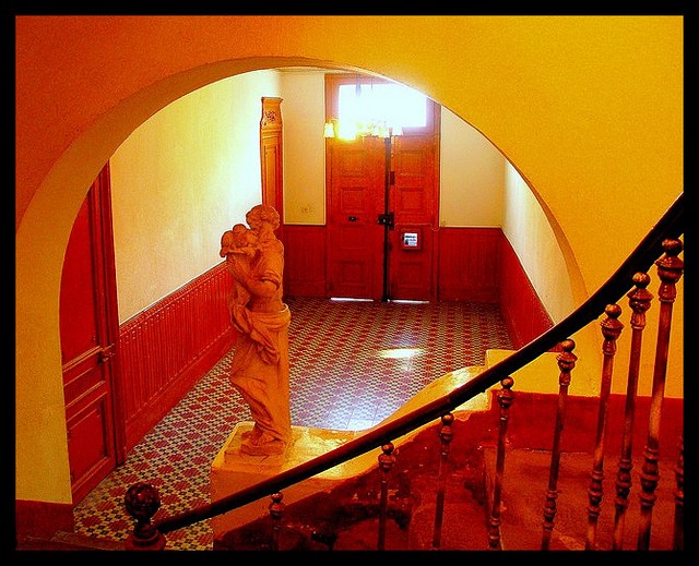 Vestibule verso cadre x640.jpg