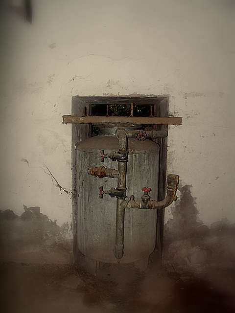 M usine chauffe eau.JPG