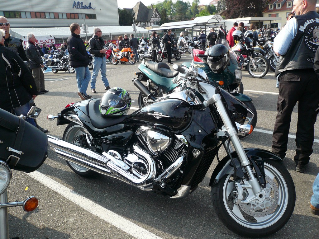 INTRUDERM1800R.jpg