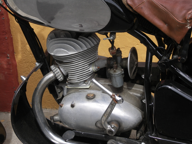 Collioure moto2.JPG