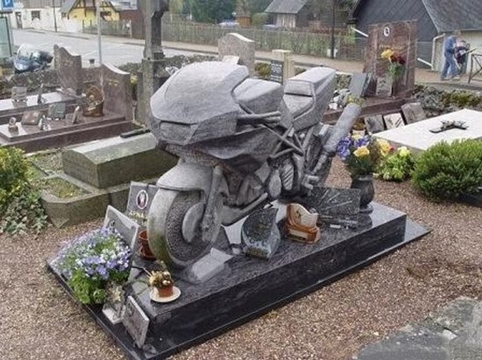 bikes_Burial.jpg
