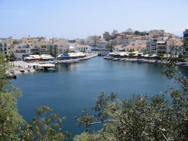 r_Agios_Nikolaos__Le_lac_Voulismeni_535961434.jpg