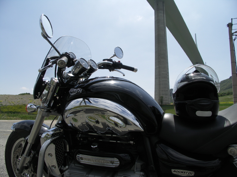 R3 viaduc reflet casque.JPG