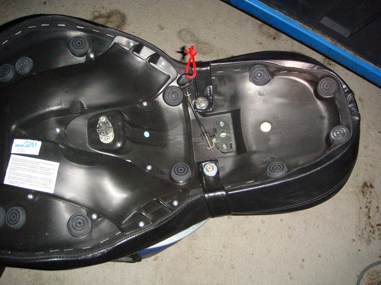dessous selle classic.JPG